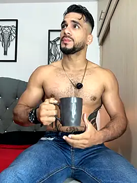 Maximiliano ford online show from November 2025 10:37:01 AM