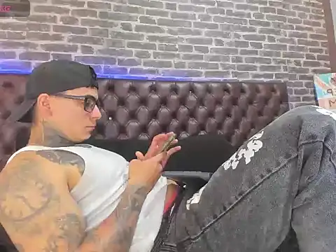 Max Stron111 online show from January 2026 02:10:01 PM