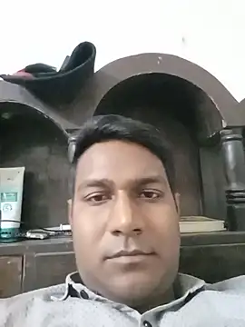 vikesh05 online show from November 2025 05:06:02 PM