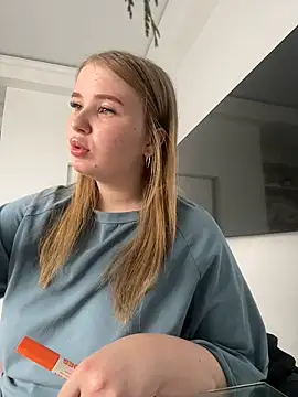 Snapshot of Amy_Sky_ chatting on March 2025 06:00:02 AM Amy Sky online show from March 2025 06:00:02 AM