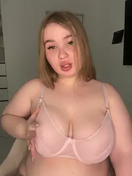 Snapshot of Amy_Sky_ chatting on February 2026 06:36:02 PM Amy Sky online show from February 2026 06:36:02 PM