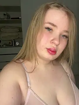 Snapshot of Amy_Sky_ chatting on February 2026 05:22:02 PM Amy Sky online show from February 2026 05:22:02 PM