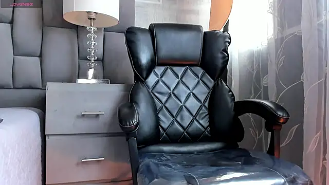 AliceStevens  online show from November 2025 02:06:01 PM