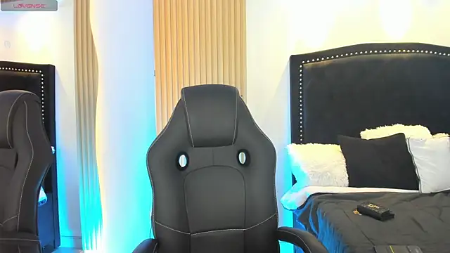 LiamWildx20 online show from June 2026 04:26:02 AM
