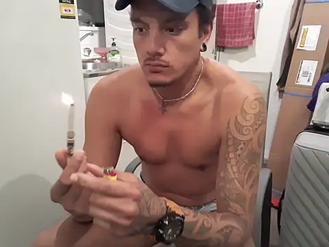 Snapshot of TAIZ69WORLD chatting on October 2025 03:02:02 PM TAIZ69WORLD online show from October 2025 03:02:02 PM