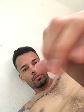 HenriquePhn online show from May 2026 11:41:02 AM