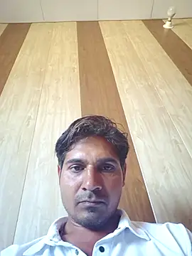 Snapshot of johnny8731 chatting on March 2025 09:10:01 AM johnny8731 online show from March 2025 09:10:01 AM