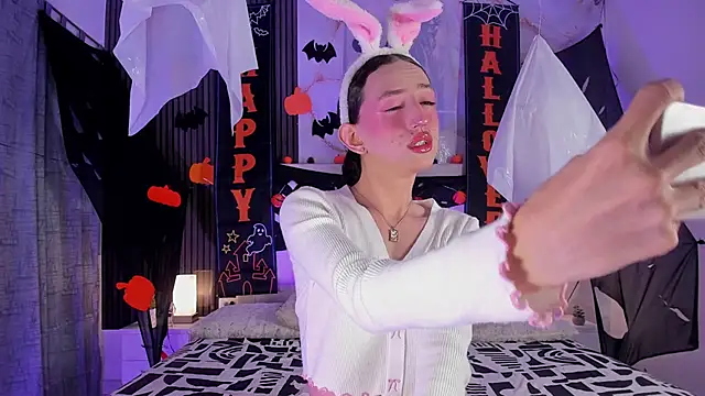 peachandtyron  online show from October 2025 03:42:01 AM