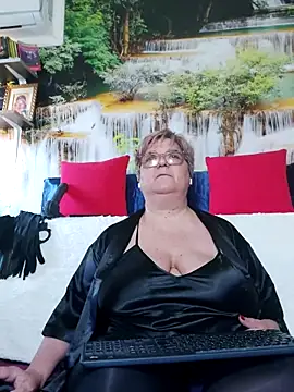 QueenPammy1 online show from November 2025 06:34:02 AM