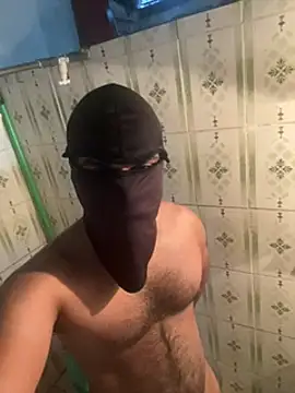 Snapshot of dilu98 chatting on March 2025 04:37:02 AM dilu98 online show from March 2025 04:37:02 AM