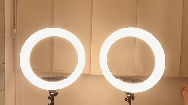 juliana luque online show from December 2025 12:03:02 PM