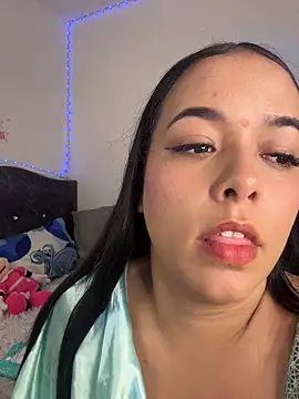 Snapshot of Deepika_padukoneNisha chatting on May 2026 04:38:01 PM Deepika padukoneNisha online show from May 2026 04:38:01 PM