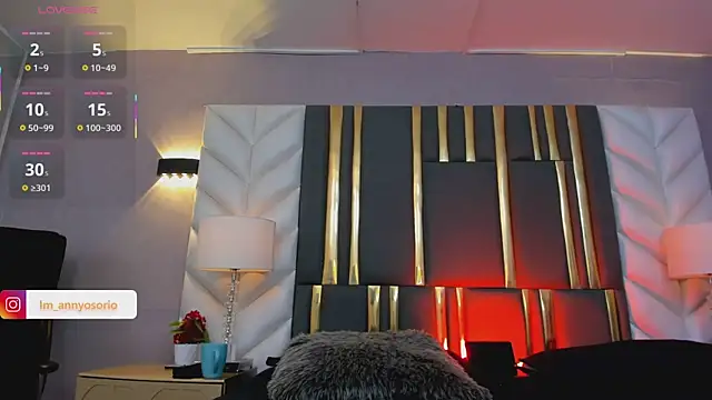 SaraJonness online show from September 2025 12:54:01 PM