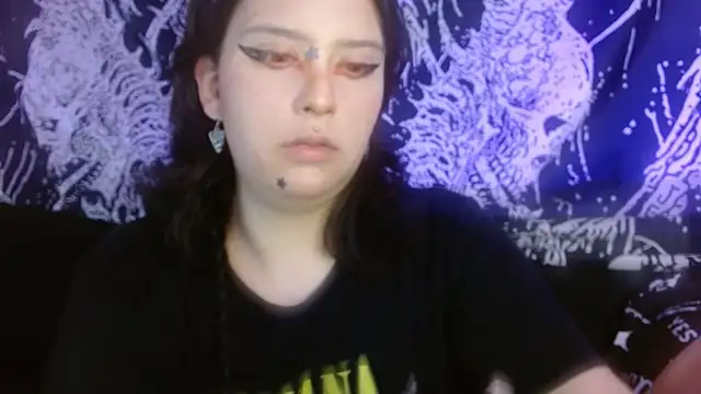 mikaskullcs online show from February 2026 09:42:01 PM