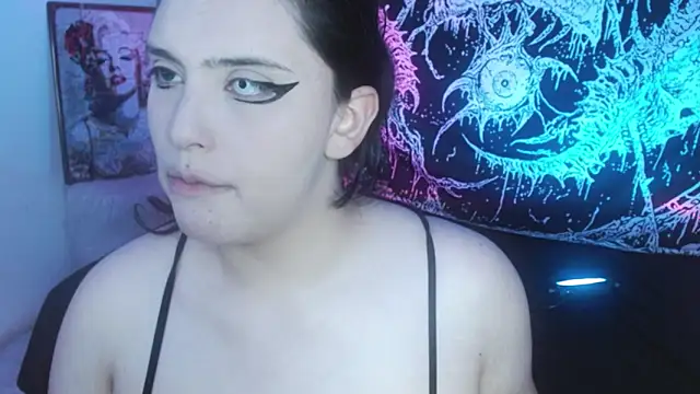 mikaskullcs online show from May 2026 10:40:01 PM