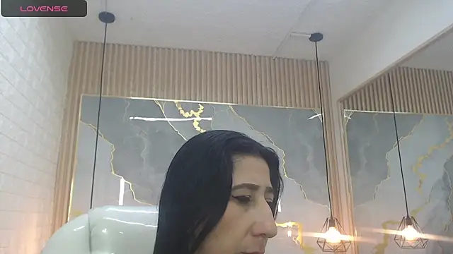 nei girl online show from September 2025 11:22:02 AM