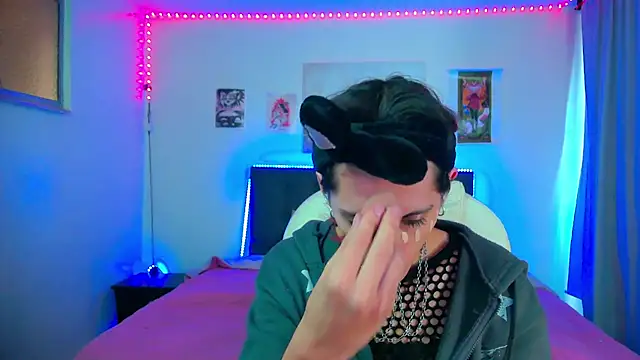 goth minerva online show from February 2026 01:37:02 PM