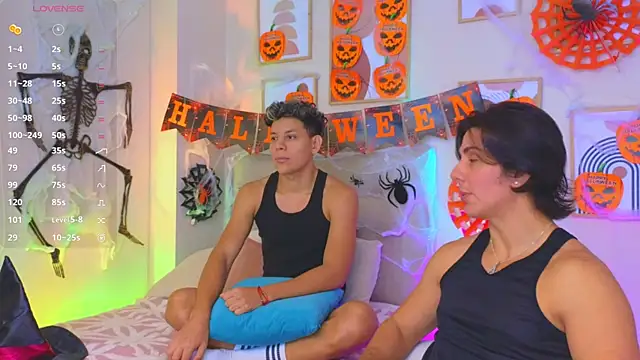 Snapshot of Almiboys chatting on October 2025 11:13:02 PM Almiboys online show from October 2025 11:13:02 PM