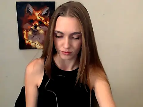 Snapshot of Doll_Angelina chatting on October 2025 06:47:01 AM Doll Angelina online show from October 2025 06:47:01 AM