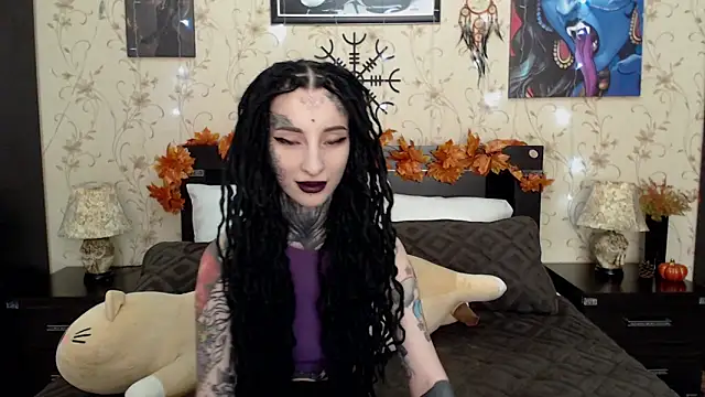 Velvetbat online show from October 2025 07:00:02 AM