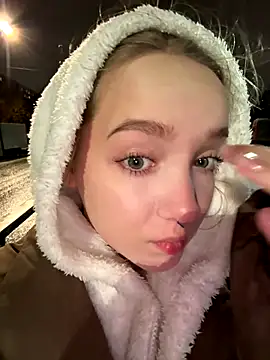 bambi lu online show from October 2025 06:01:01 PM