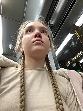 bambi lu online show from November 2025 06:06:02 PM