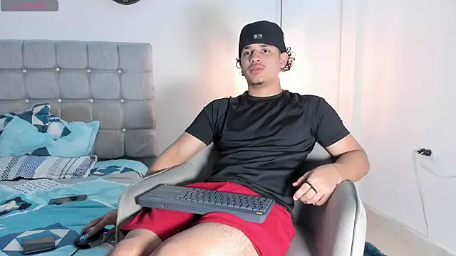 Snapshot of samxx_muscle chatting on September 2025 01:49:02 PM samxx muscle online show from September 2025 01:49:02 PM