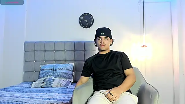 Snapshot of samxx_muscle chatting on October 2025 01:53:02 PM samxx muscle online show from October 2025 01:53:02 PM