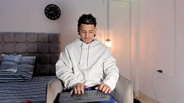 samxx muscle online show from January 2026 01:24:02 PM