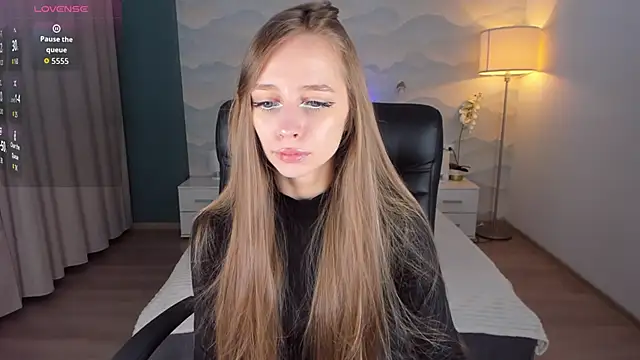 Amy Waynee online show from October 2025 10:10:01 PM