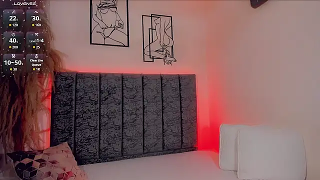 Snapshot of blonder_roux chatting on October 2025 10:35:01 AM blonder roux online show from October 2025 10:35:01 AM