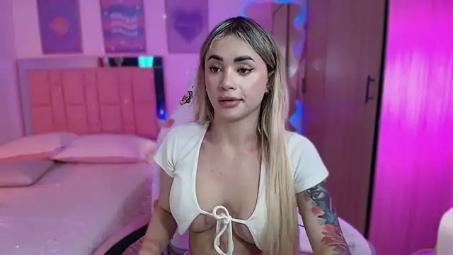 lunesweet online show from October 2025 07:47:01 PM