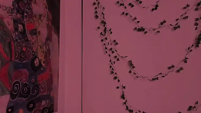 secret princess online show from October 2025 10:33:02 PM