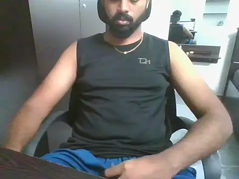 lovelyakash69 online show from October 2025 06:06:02 AM