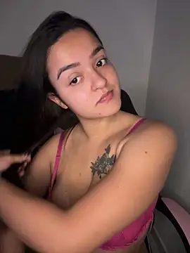 Manu 2002  online show from September 2025 01:40:01 AM