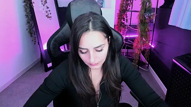 ValeriiMills online show from October 2025 02:41:02 PM