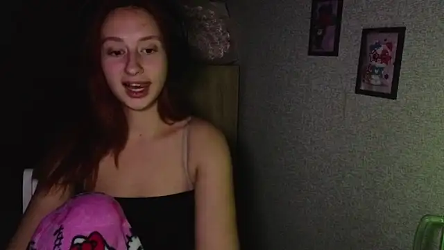 Snapshot of kristi_ginger chatting on October 2025 10:30:01 PM kristi ginger online show from October 2025 10:30:01 PM