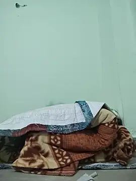 Desi Bhabi 01 online show from December 2025 04:22:01 PM