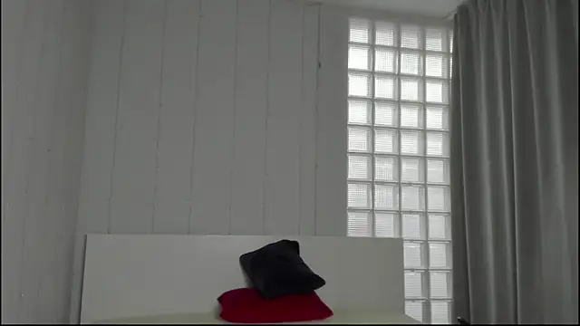 Chatty Alice online show from November 2025 01:22:02 AM