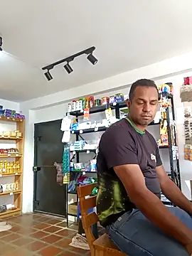 elnegro707070 online show from November 2025 02:39:01 PM