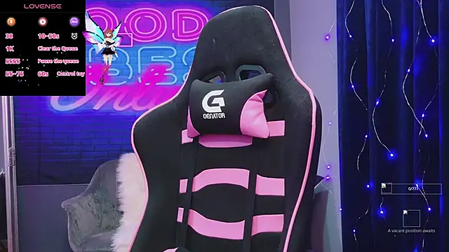 Snapshot of AlessiaCroft chatting on October 2025 05:09:02 AM AlessiaCroft online show from October 2025 05:09:02 AM