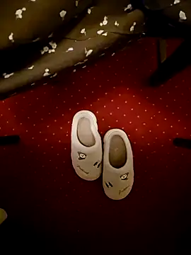 Snapshot of AlessiaCroft chatting on November 2025 05:09:02 AM AlessiaCroft online show from November 2025 05:09:02 AM