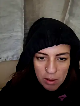 AkiciaAQ online show from March 2025 02:10:01 PM