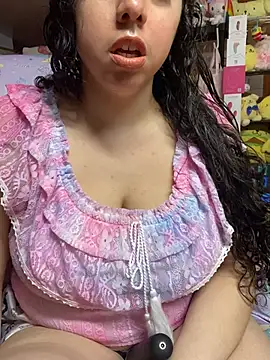 Snapshot of w3tkittty chatting on July 2026 04:05:02 AM w3tkittty online show from July 2026 04:05:02 AM