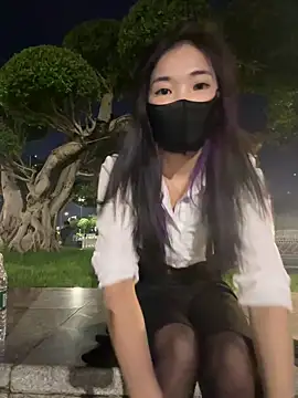 AiBanana online show from October 2025 12:05:01 PM