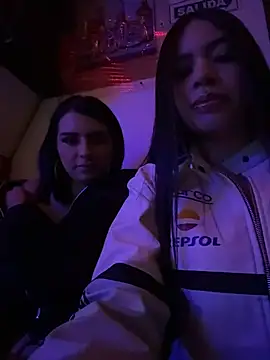 Snapshot of Cristina_pinkk chatting on February 2026 02:43:02 AM Cristina pinkk online show from February 2026 02:43:02 AM