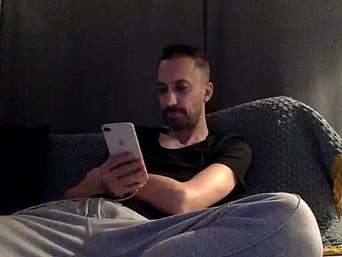 who am i x404 online show from January 2026 08:14:02 PM