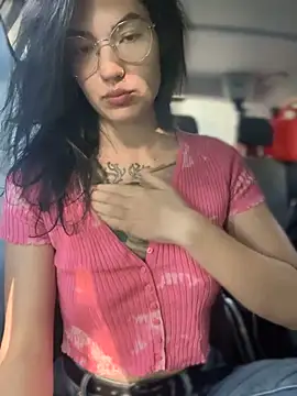 Snapshot of MeekyRich chatting on September 2025 03:29:01 AM MeekyRich online show from September 2025 03:29:01 AM