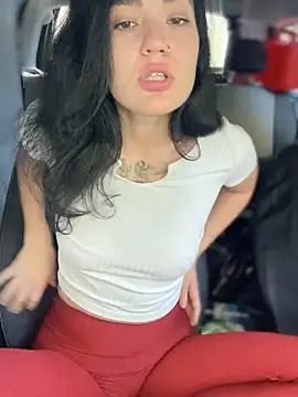 Snapshot of MeekyRich chatting on September 2025 04:03:01 AM MeekyRich online show from September 2025 04:03:01 AM