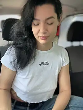 Snapshot of MeekyRich chatting on September 2025 03:40:01 AM MeekyRich online show from September 2025 03:40:01 AM